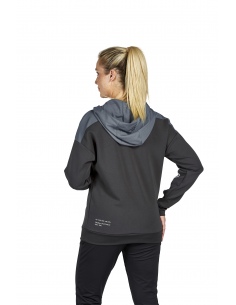 1072313 CHANGE by erima... 2