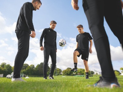 Getry czy skarpety piłkarskie - który wybór będzie lepszy?